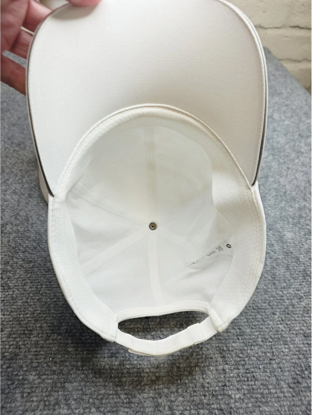 Lululemon Fast and Free Running Hat Pride White Rainbow Logo Strapback OSFM EUC